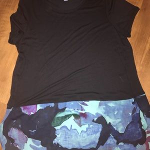 Vera WANG T-SHIRT AND SILK BOTTOM SHIRT